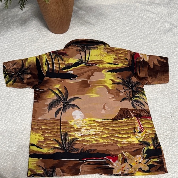 Pineapple Tropical Adventure Kids Button Down Shirt Size 6 - Picture 4 of 4